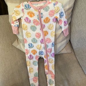 Posh Peanut Seashell Bamboo Sleeper